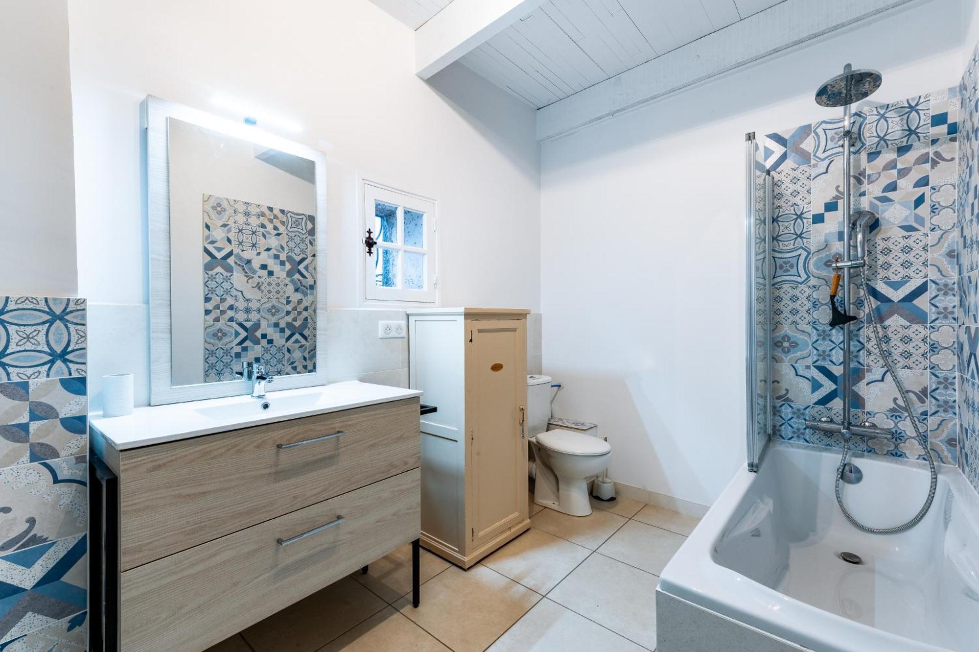La Closerie D'Escalin Gite 12 Personnes Et Jacuzzi La Garde Adhemar Ngoại thất bức ảnh